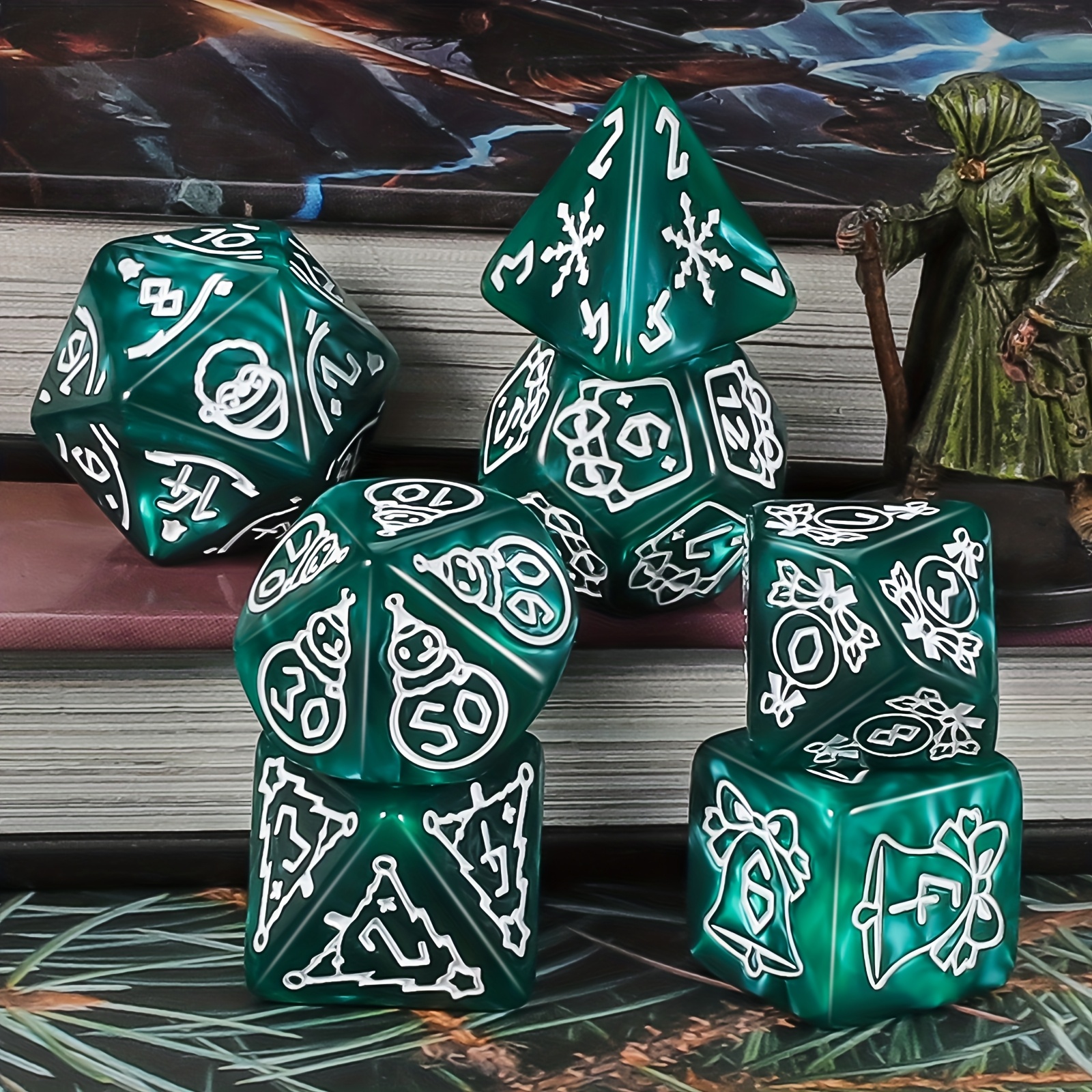 Dice Set Polyhedral - DND Dice Set -7pc Christmas Polyhedral