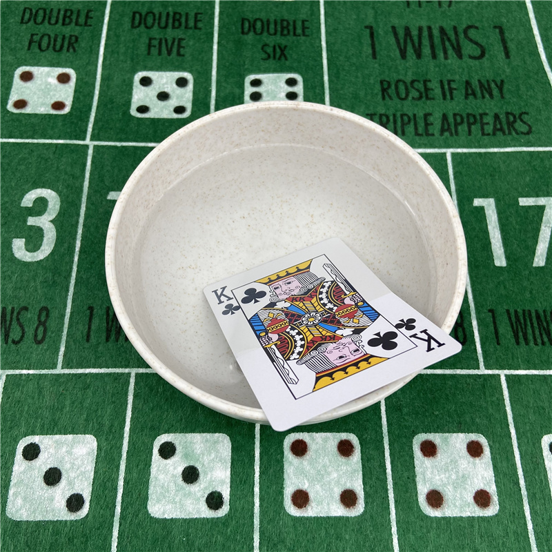New 2pcs Playing Cards  Plasti - Board Game Yearbook avis et prix