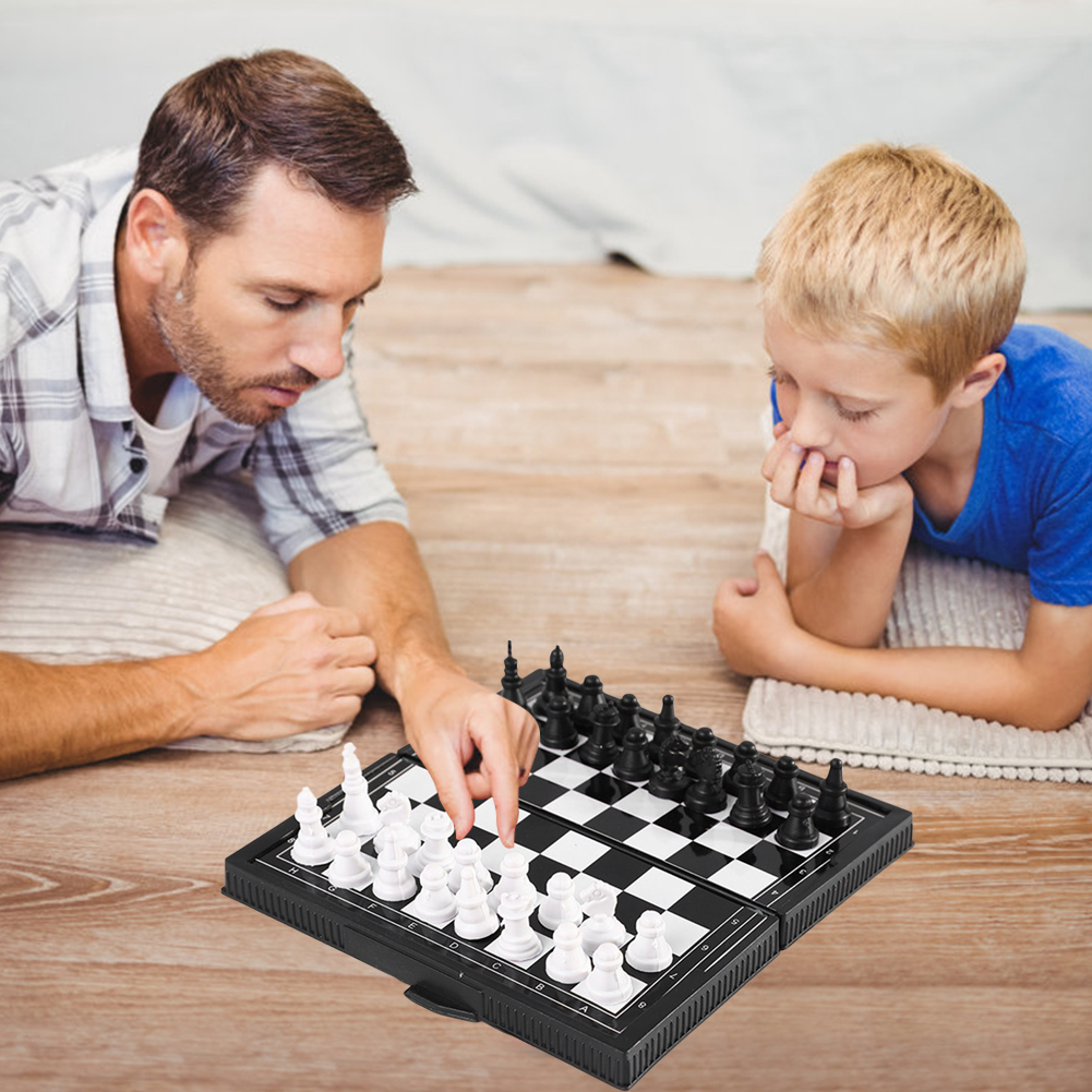 Mini Chess Board Interesting C - Board Game Yearbook avis et prix
