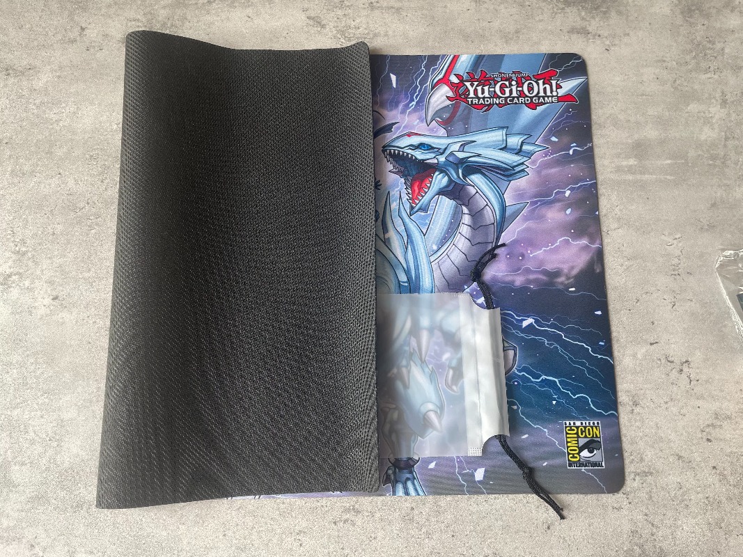 600x350mm Yu-Gi-Oh! Dragon Mas - Board Game Yugioh avis et prix