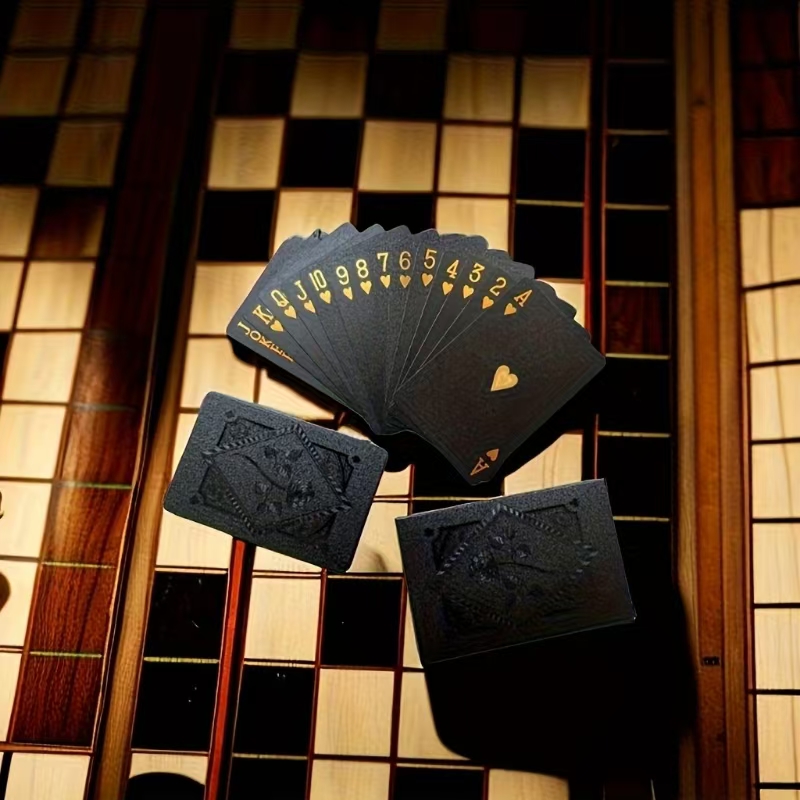 Color Black Gold Playing Card  - Board Game With Chips avis et prix