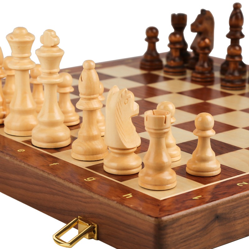 34PCS Luxury Chess Set, 39x39  - Board Game Yearbook avis et prix